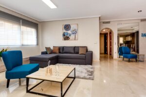 Продажа квартиры в провинции Costa Blanca South, Испания: 79 м2, № RV2572GL – фото 2
